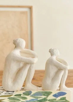 Sculpture Guénolée Courcoux - Femme Dans Ses Pensées Grand Modèle