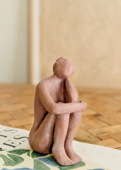 Sculpture Guénolée Courcoux - Femme Dans Ses Pensées Petit Modèle