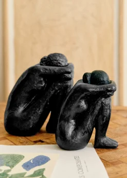 Sculpture Guénolée Courcoux - Femme Assise Grand Modèle